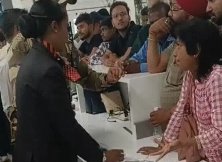 Air India Officers Removed, Air India, DGCA, Ahmedabad Plane Crash, Patna Airport, Luggage Rules, Landing Without Luggage, Air India Officer Suspended, Air India Plane Crash
