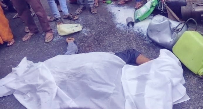 Road accident, MP Road accident, Road accident in MP, Madhya Pradesh, Truck collision in Rajgarh, Pickup car accident Shajapur, Bike accident Singrauli, Highway Accident