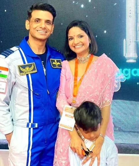 shubhanshu shukla, axiom 4, axiom 4 mission, rakesh sharma, International Space Station. कौन हैं Shubhanshu Shukla, Shubhanshu Shukla फैमिली, Space News, World News, Falcon 9, Indian Astronaut,