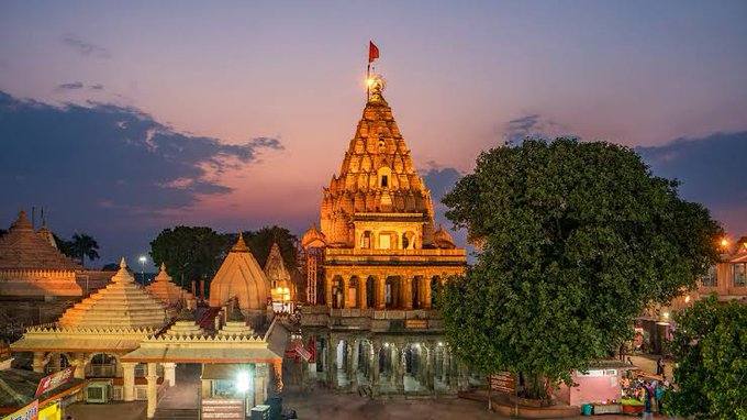 Mahakal Bhasma Aarti, Mahakal Darshan Time, Sawan 2025, Mahakaleshwar Jyotirling, Mahakal Temple Ujjain, Bhasma Aarti, Shravan month 2024, Mahakal Darshan Arrangement, Kavad Yatri, Ujjain, Mahakal Temple, Bhasma Aarti, Religion News