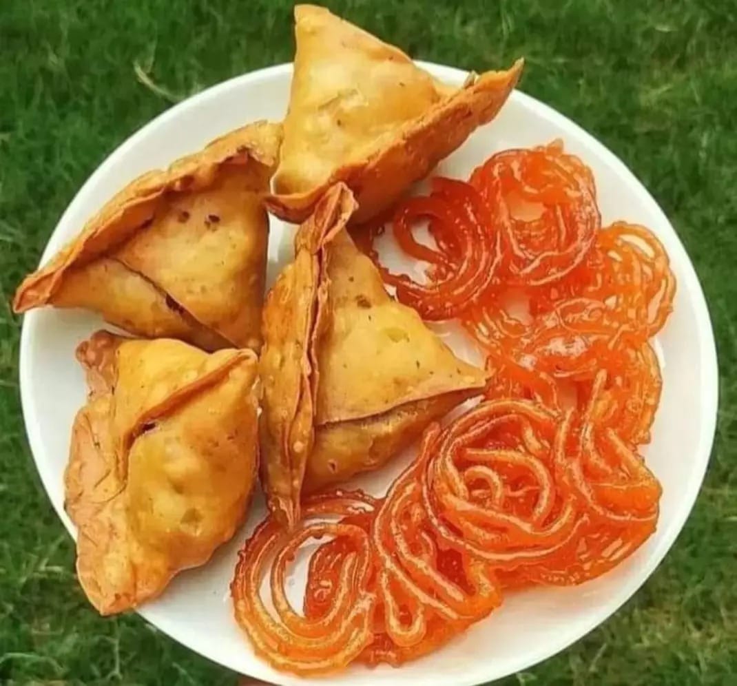 Samosa, Jalebi, Cigarette, Laddu Warning, Junk Food, Health Risk, Health Warning, Samosa Health Warning, Jalebi Health Warning, Health News, Health Alert, Utility News, Laddu