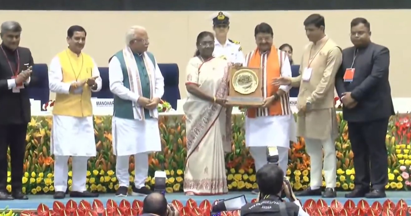 Indore cleanest city, Swachh Survey Indore 2024, Swachh Bharat Abhiyan, Indore Mayor, Kailash Vijayvargiya, Draupadi Murmu, Super League city