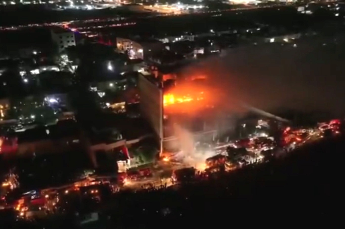 Iraq, fire in Iraq, 50 people killed in fire, shopping mall fire, International News, 3 day national show, Iraq shopping mall fire, Al Kut mall fire, Iraq fire accident, Wasit province fire, Iraq tragedy