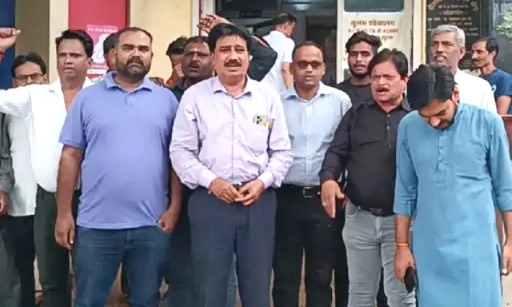 Bhopal Public Toilet, Sulabh toilet, Bhopal, Bhopal public toilet fee, Sulabh toilet rates, Congress protest, Bhopal Municipal Corporation, Swachh Bharat Mission